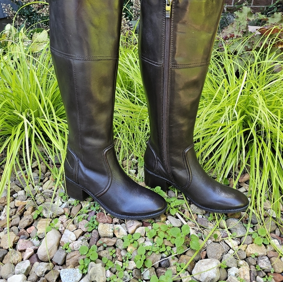 MARC FISHER RITLY TALL BLOCK HEEL BROWN LEATHER ZIP UP BOOTS 9.5M NEW - Picture 1 of 14